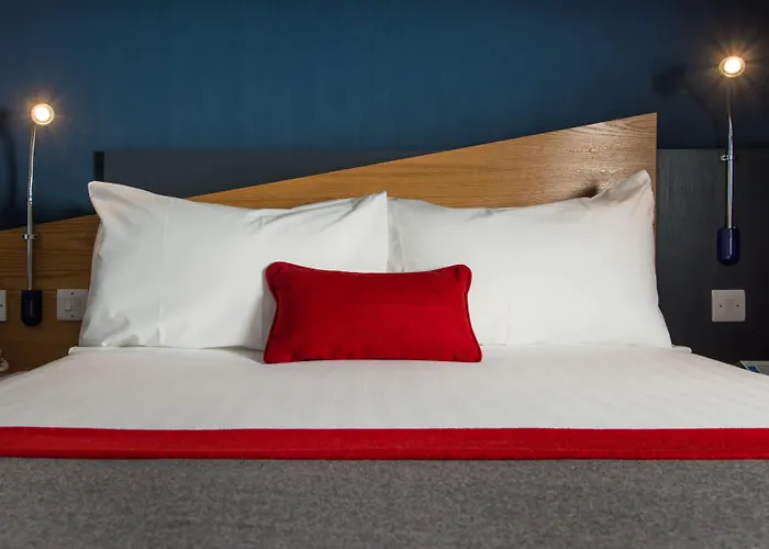 Holiday Inn Express Newport By Ihg
