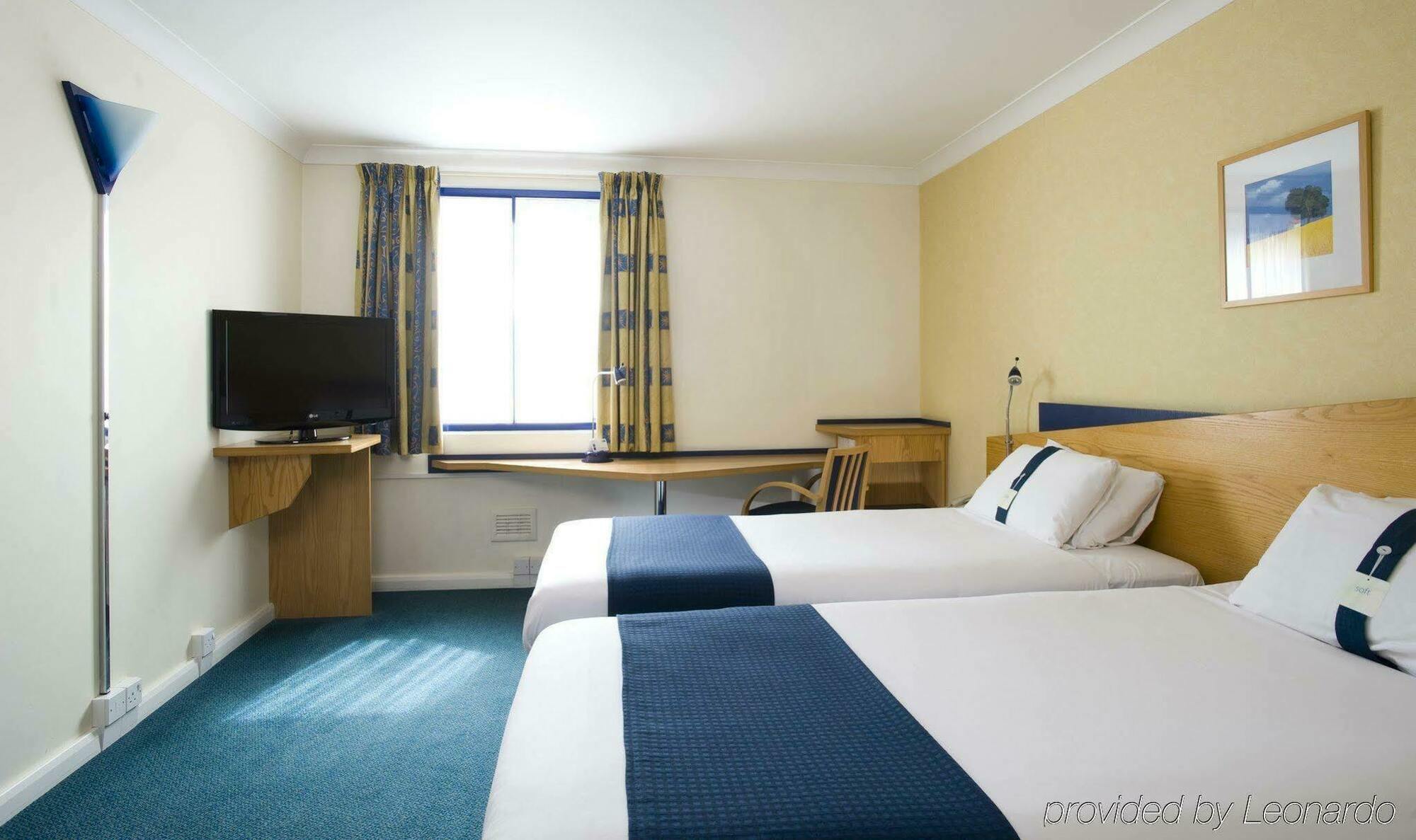 Express By Ihg Hotel 3*