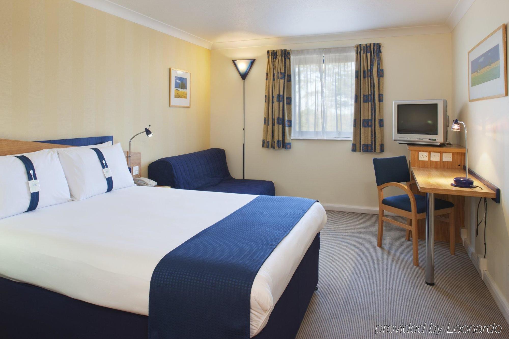 Express By Ihg Hotel 3*