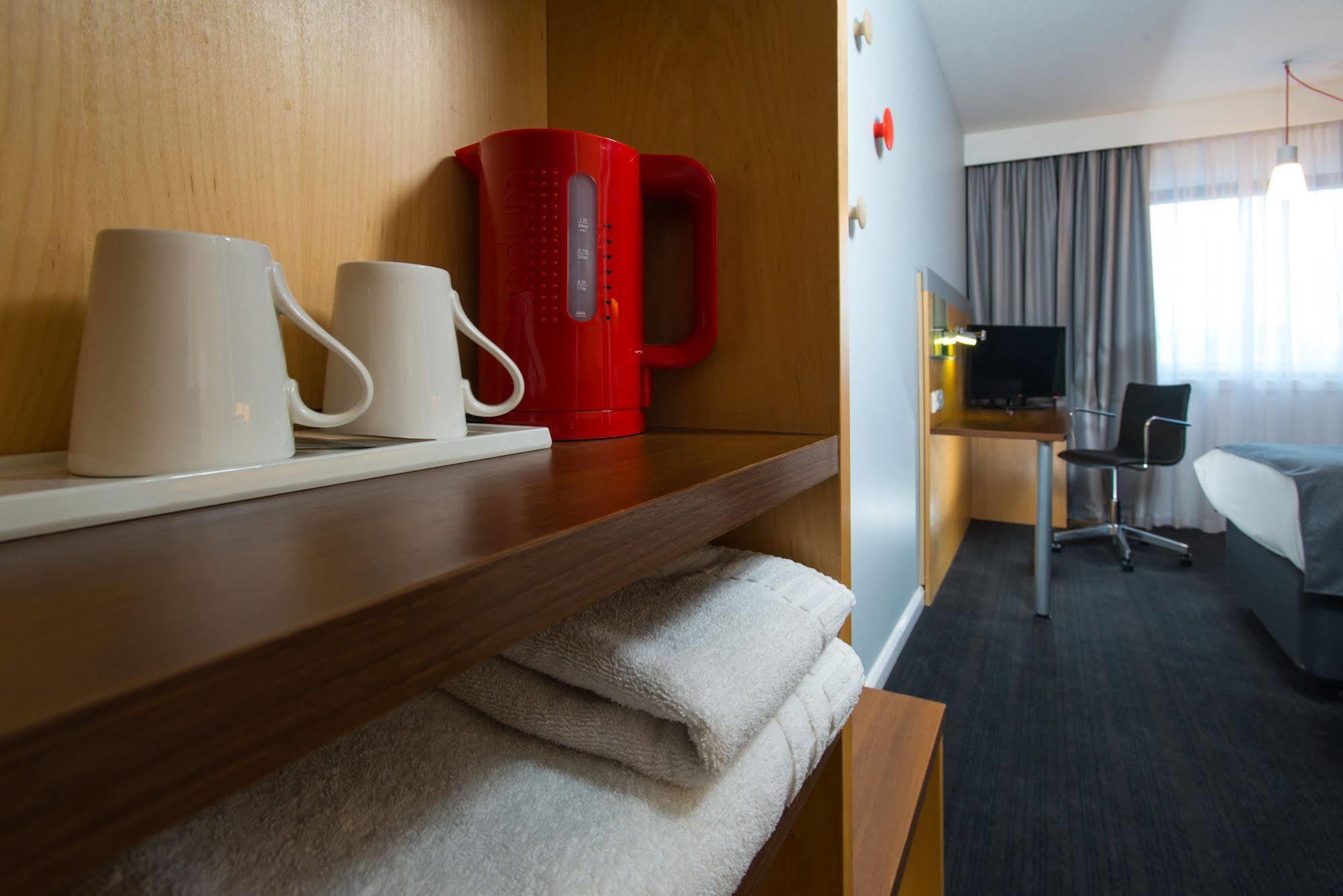 Express By Ihg 3*
